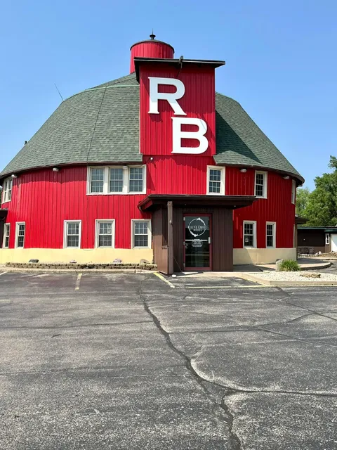 Round Barn Lodge