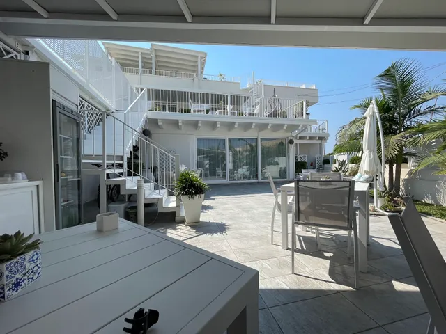 Arneo Land of the Sun