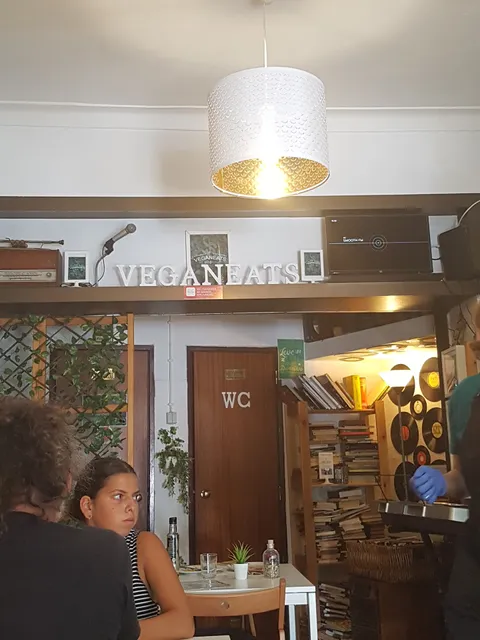 Veganeats Caffe