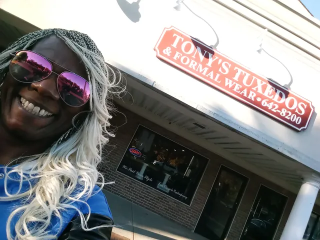 Tony's Tuxedo & Formal Wear