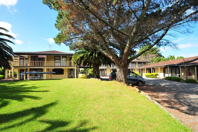 Half Moon Bay Motel (Auckland)