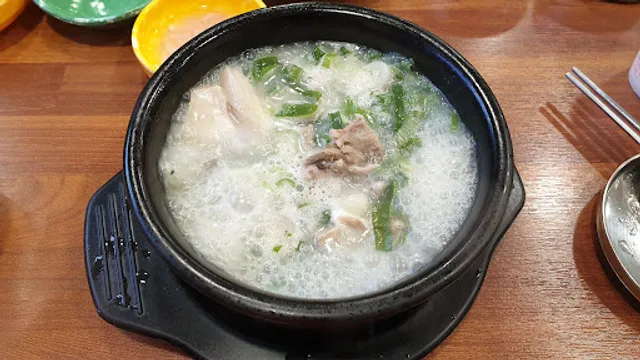 소문난순대국