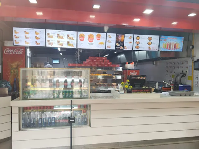 Leon's Burgers & Wings Frazer Town