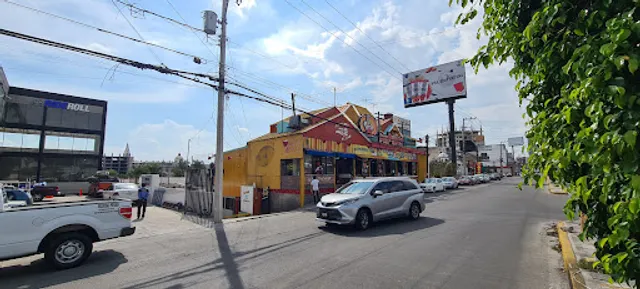Domino's Zavaleta