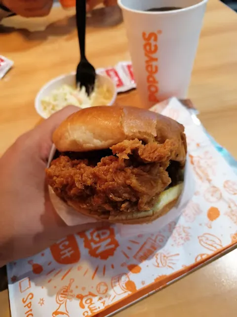 Popeyes Louisiana Kitchen ®