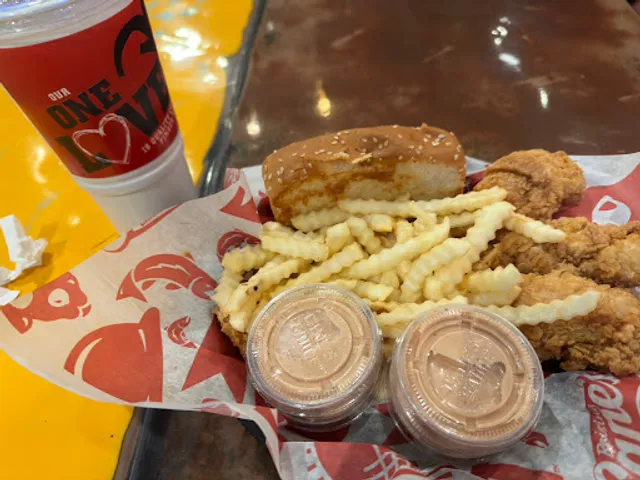 Raising Cane's Chicken Fingers