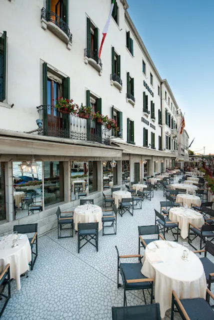 Grand Canal Restaurant & Bar