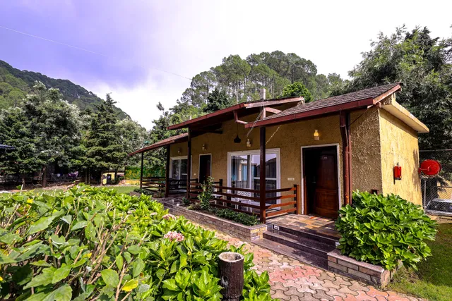 Foxoso Misty Oaks Resort