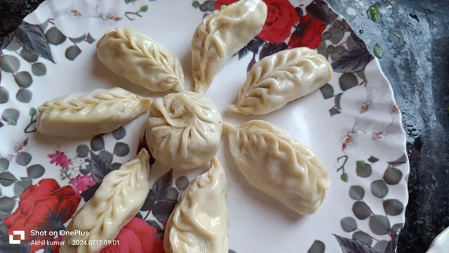 Akhil MOMOs