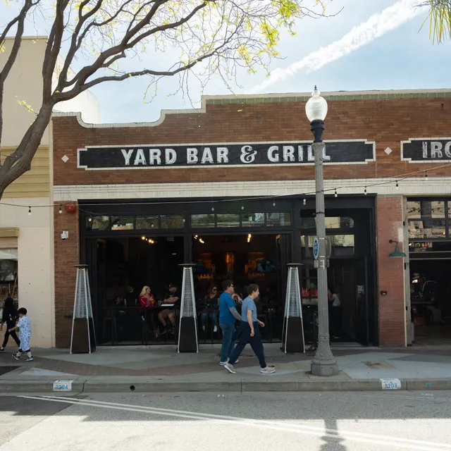 The Yard Bar & Grill