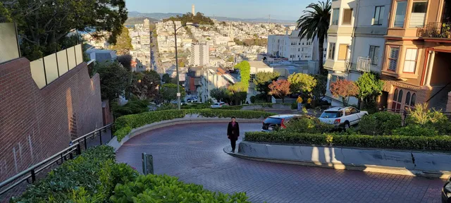 Lombard Place
