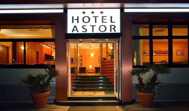 Hotel Astor