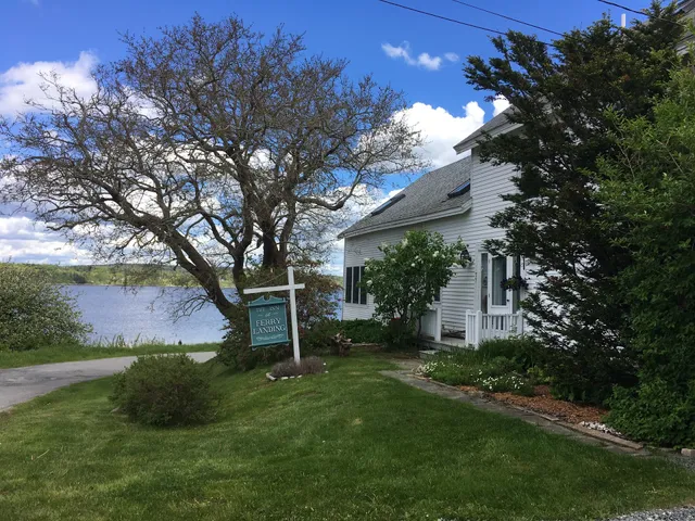 Inn At Ferry Landing