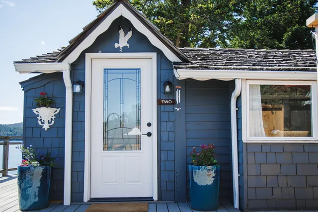 The Landing at Orcas Island | Villas | Waterfront | Sauna | Hotel