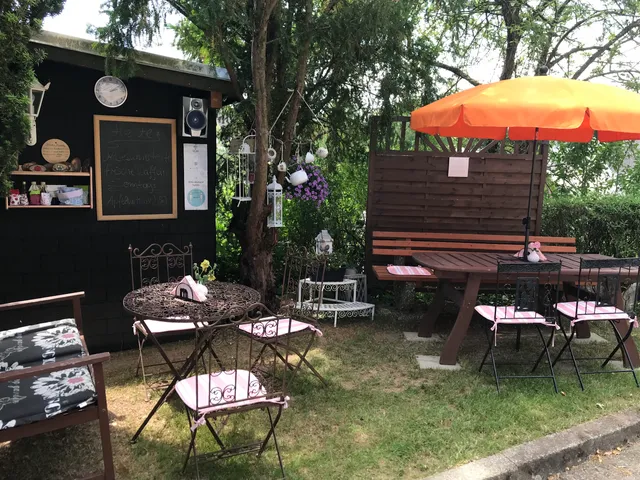 Kleine Auszeit Sommer Straßencafé