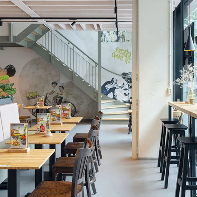 Eazie Zwolle - The Asian Good Food Bar