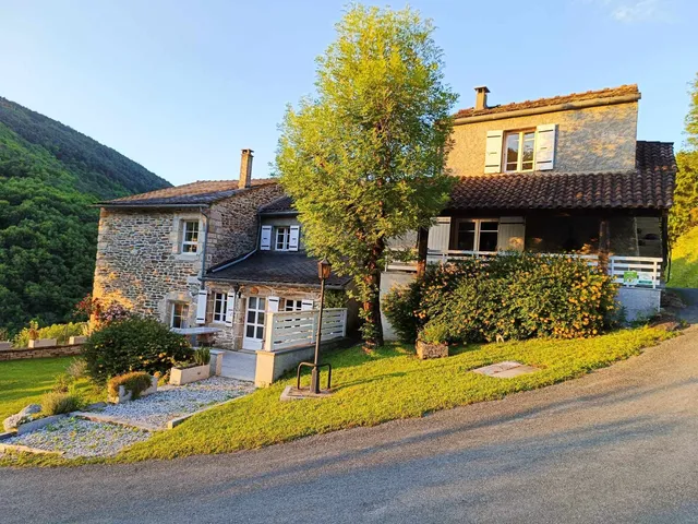 Gîtes du Hameau de Thouy - Sidobre en Occitanie