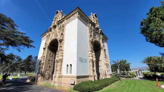 Pierce Brothers Valhalla Memorial Park and Mortuary