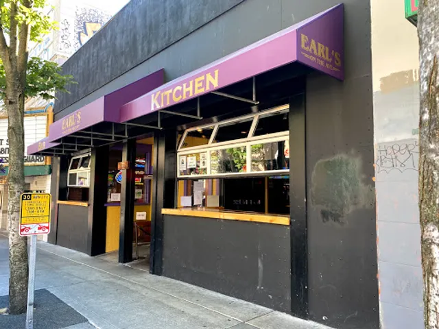 Earl's on the Ave