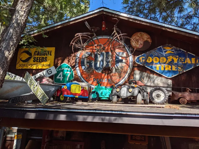 Little Log Cabin Antiques