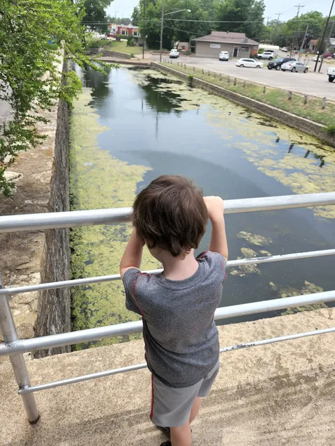 Cleburne Public Library