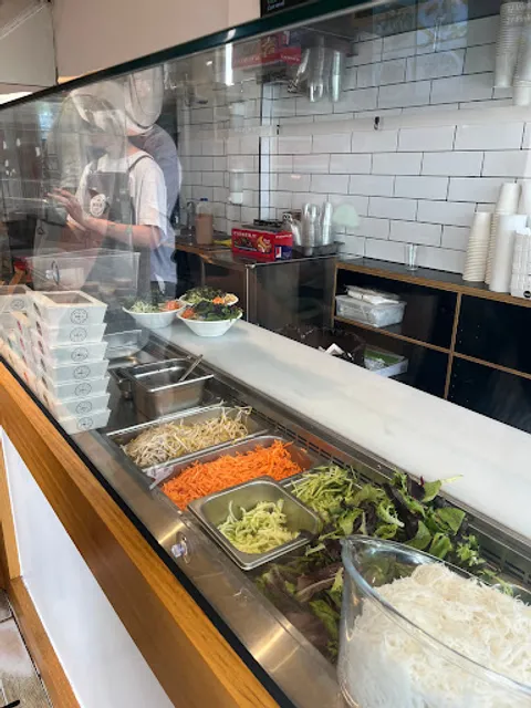 Master Roll Vietnam (South Yarra) - Best Banh Mi Best Rice Paper Rolls