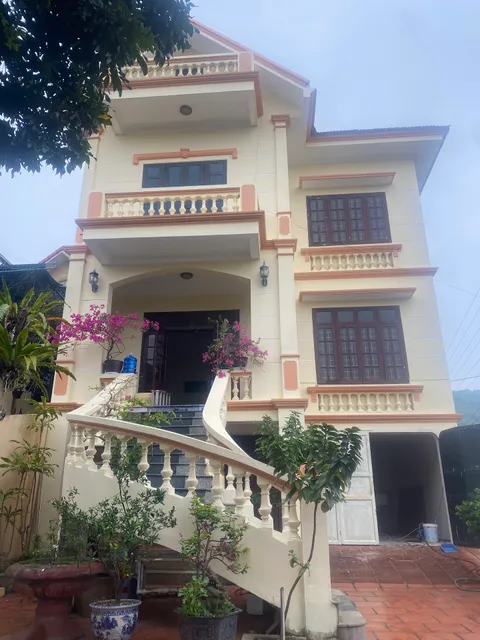 Kim's Homestay & Villa