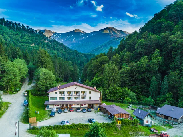 Poiana Neamtului - Pensiune - Ferma de Cerbi