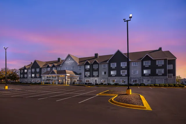 Country Inn & Suites by Radisson, Bolingbrook, I-55