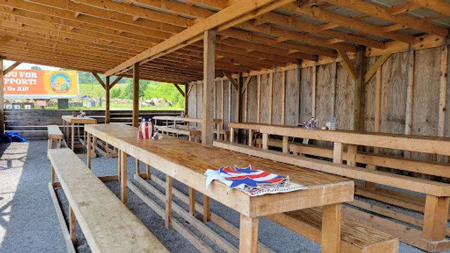 Bustin' Butts BBQ/210 Produce