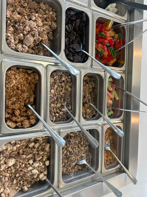 JoJo's FroYo and Smoothies