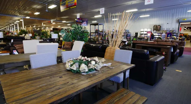 Bargain Hunters Paradise