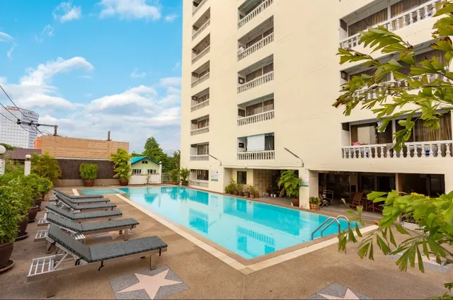 OMNI Suites (apart-tel)