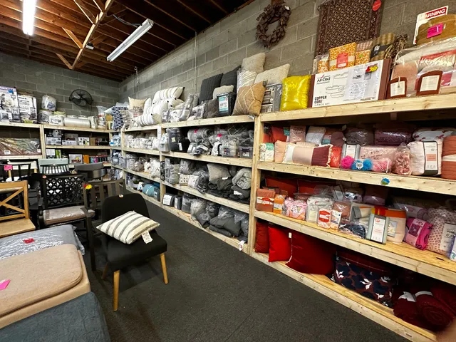 Thomas Liquidation Center