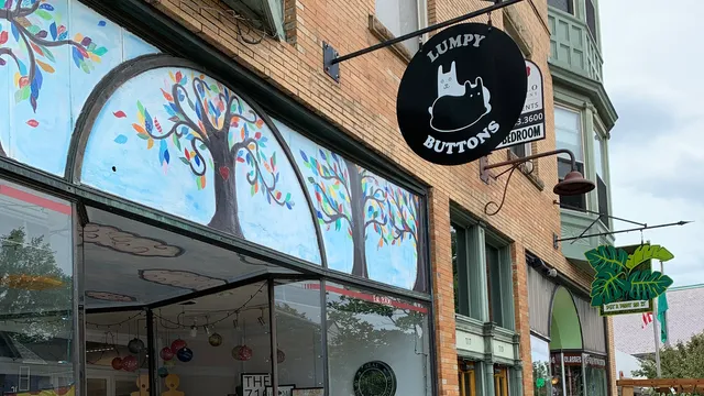 Lumpy Buttons