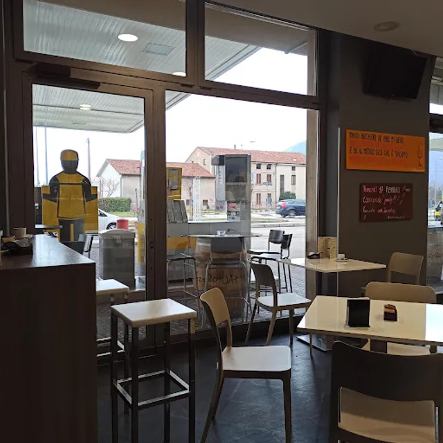 trentanovezeroquattro cafe'