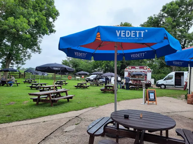 The Locks Inn Community Pub