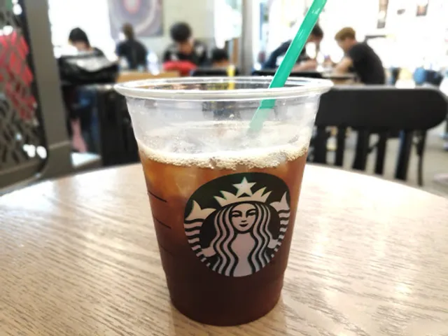 Starbucks Coffee (AIA Tower)