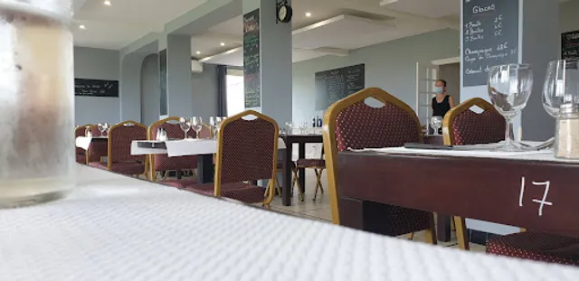 Bar restaurant du lac