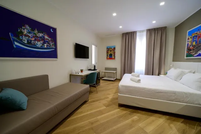 Maqueda - Room & Suite