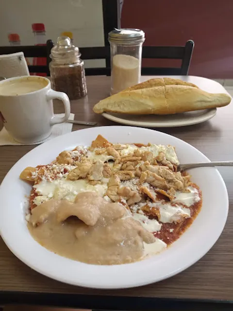 Chilaquiles la chilaquila jardines de la paz