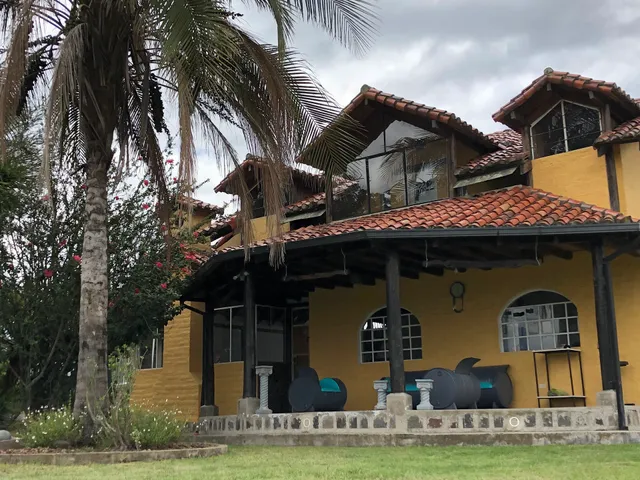 Springhills Quito Airport