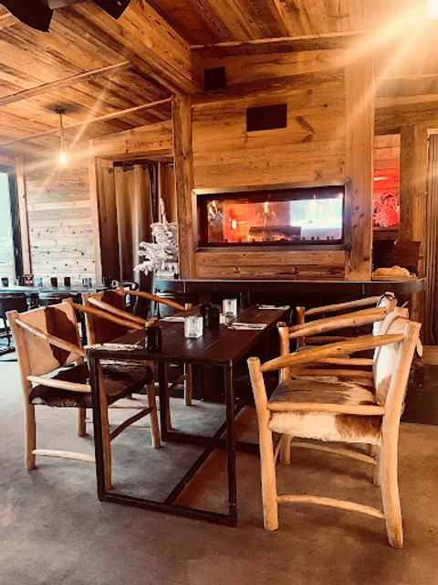 La clauserie, Brasserie Creperie