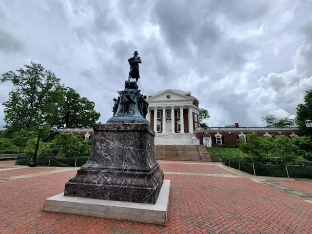 Thomas Jefferson Statue