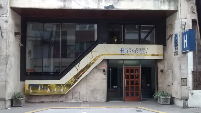 Hotel Puerto Bandera