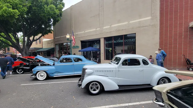 Cabinet Factories Outlet-Redlands