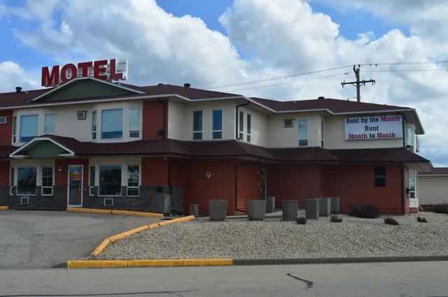 Western Long Stay Whitecourt #1