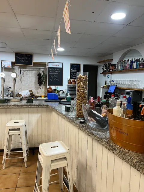 Taberna Vermuteria Serendipia