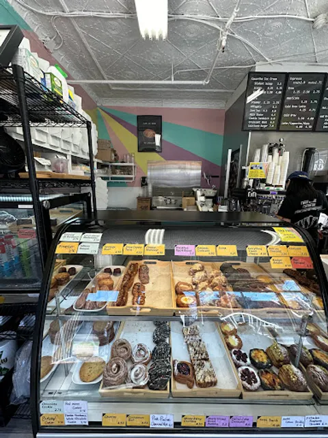 Monte Bakery_Annette & Runnymede