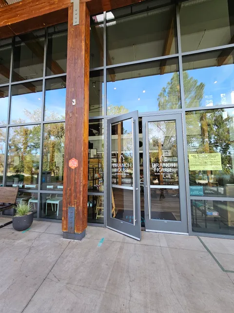 Turtle Bay Museum Store